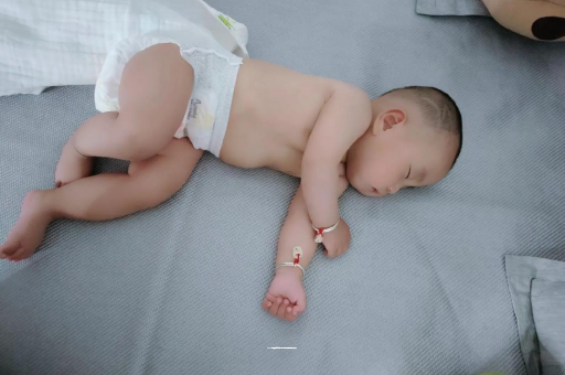灌云宝宝口水多怎么回事